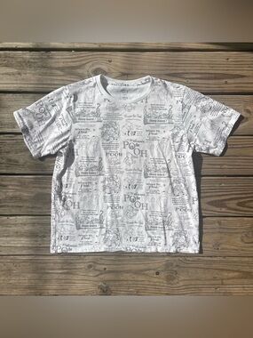 Uniqlo Disney Winnie the Pooh All Over Print T-Shirt